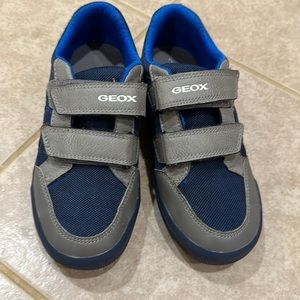 Geox boys shoes size 2